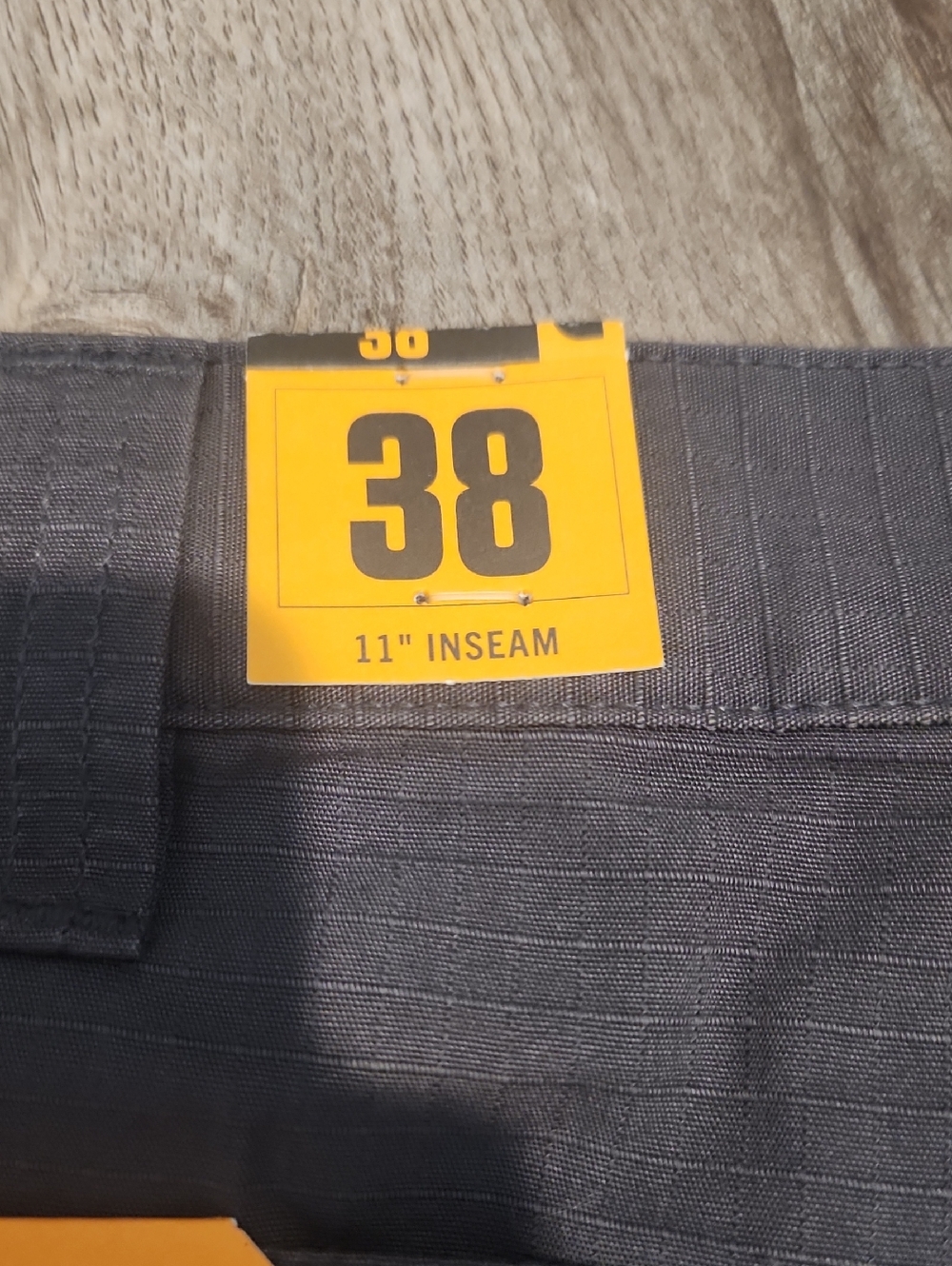 Carhartt Men's Dark Gray Cargo Shorts with Flap Pockets. New With Tags. - Picture 4 of 4
